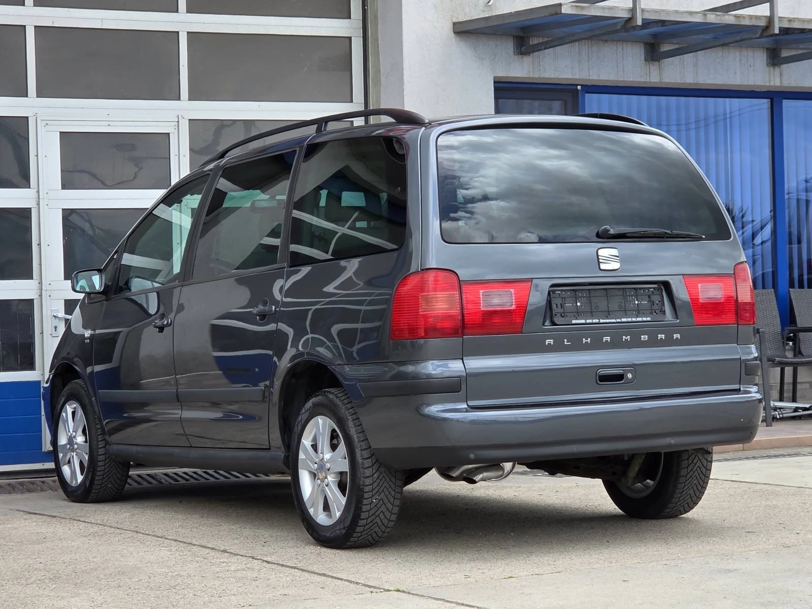 Seat Alhambra 1.9TDI/6+ 1/PREMIUM, снимка 4 - Автомобили и джипове - 54491460