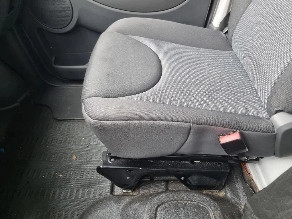 Citroen Jumpy 2.0 HDI, снимка 9 - Автомобили и джипове - 54813493