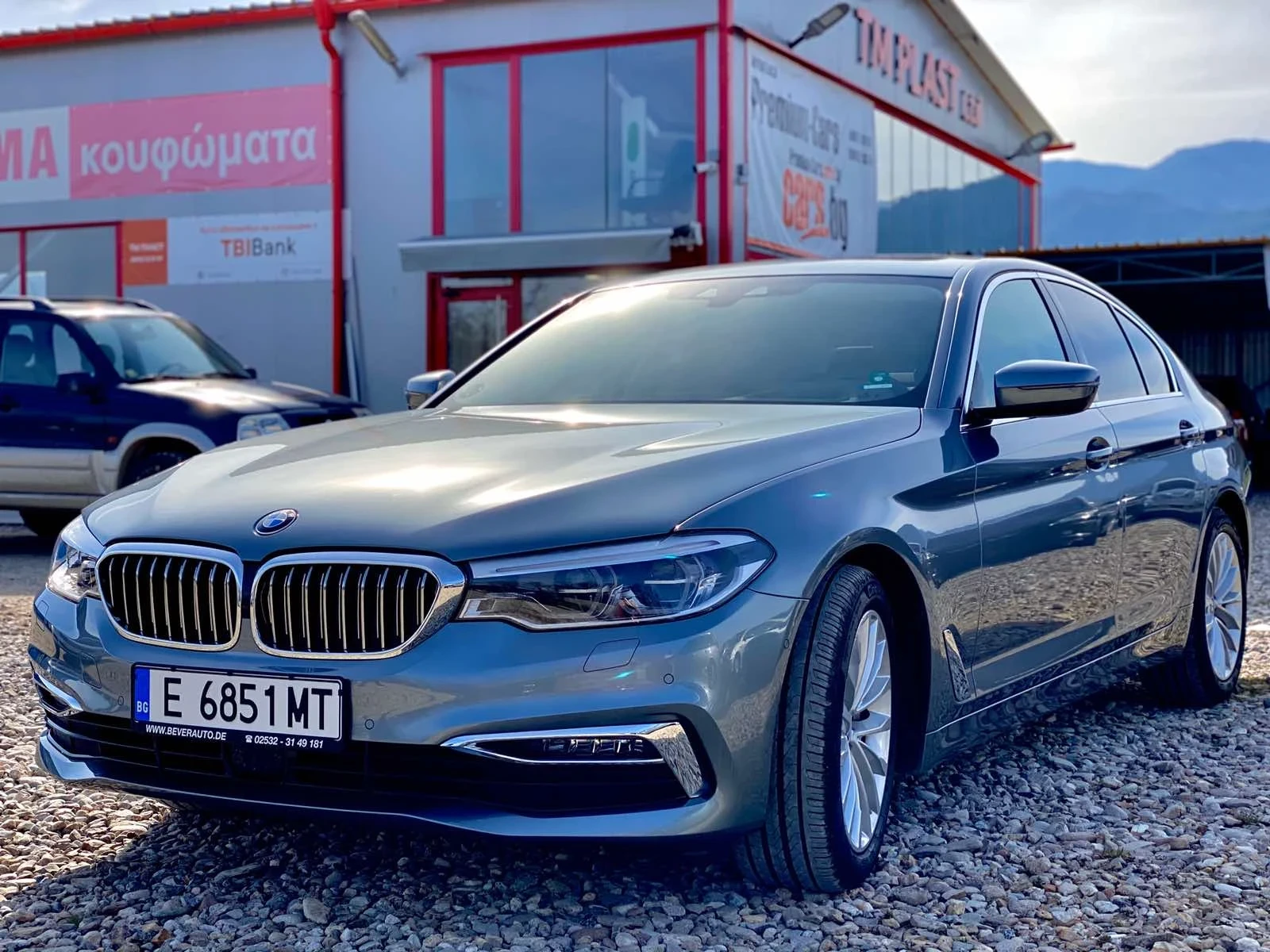 BMW 530 X-Drive H&K Soft-close Massage , снимка 3 - Автомобили и джипове - 55022924
