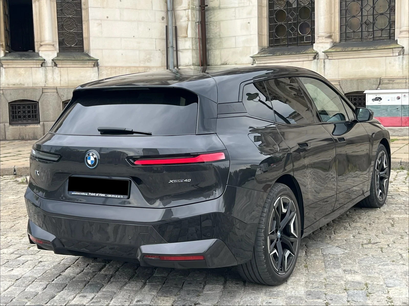 BMW iX 40xDrive* Msport* HUD* SkyLounge* 360* H&K, снимка 4 - Автомобили и джипове - 55211899