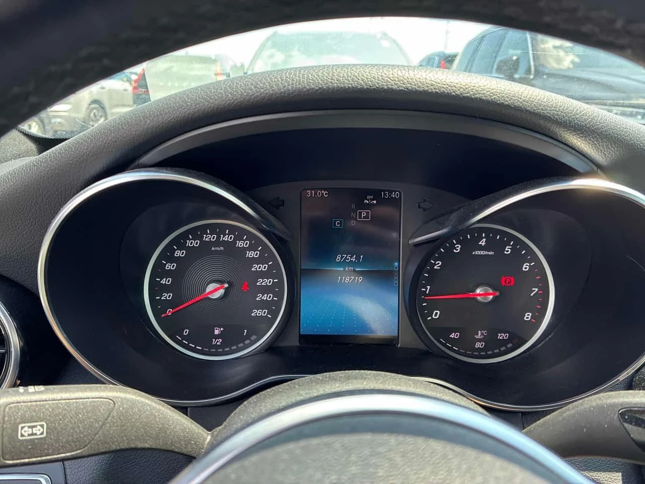 Mercedes-Benz C 300 БЕЗ ЗАБЕЛЕЖКИ * КЛИП НА МОТОРА * ПРЕДСТАВИТЕЛСТВО, снимка 9 - Автомобили и джипове - 55325656