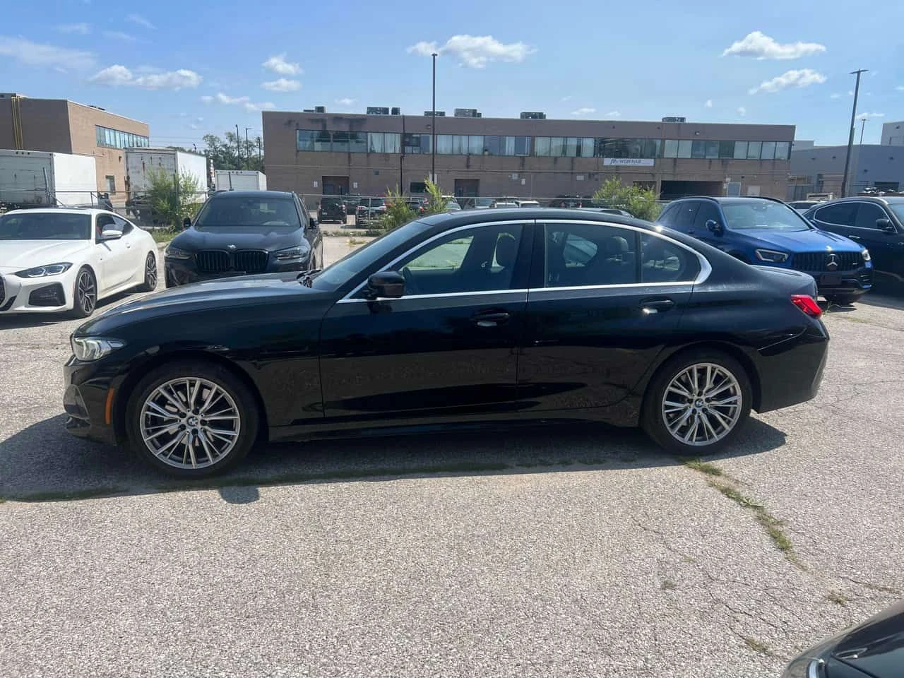 BMW 330 * 330i xDrive * АВТОКРЕДИТ БЕЗ ПЪРВОНАЧАЛНА ВНОСКА, снимка 2 - Автомобили и джипове - 55470233