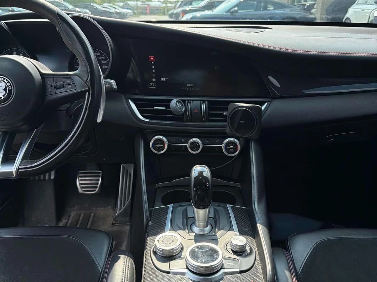 Alfa Romeo Giulia Quadrifoglio  CARFAX, снимка 9 - Автомобили и джипове - 55476675