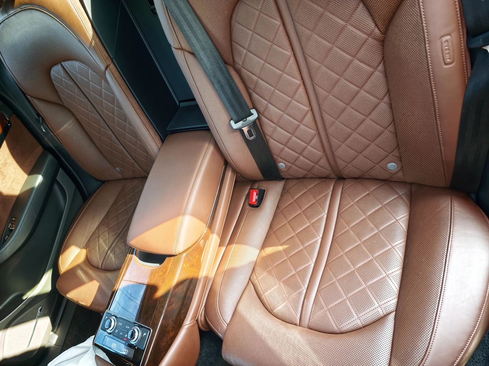 Audi A8 4.0 435к.с , снимка 6 - Автомобили и джипове - 55776742
