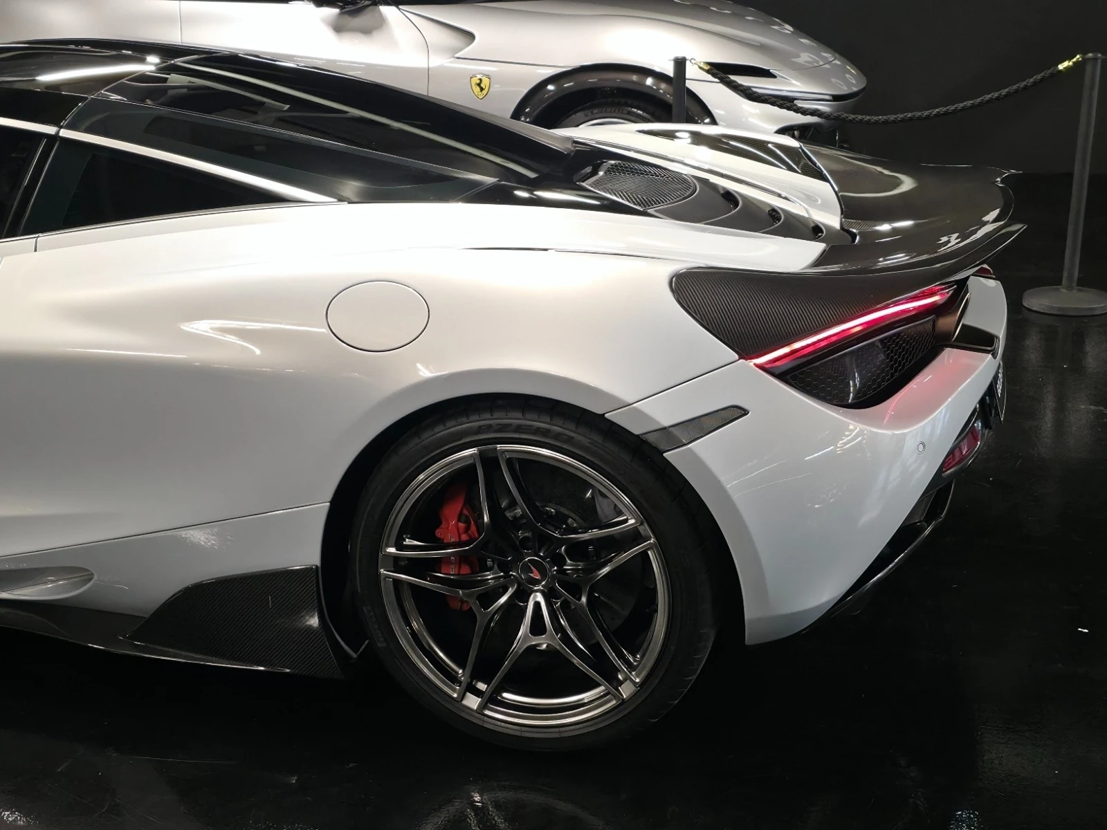 McLaren 720 S 2018 Launch Edition, снимка 13 - Автомобили и джипове - 56298730