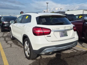 Mercedes-Benz GLA 250 CARFAX /Кожа/Нави/Подгрев/Панорама, снимка 4