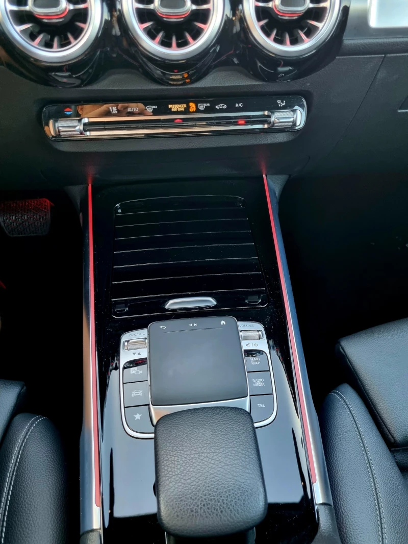 Mercedes-Benz GLC 220 GLB 220D, снимка 9 - Автомобили и джипове - 52022449