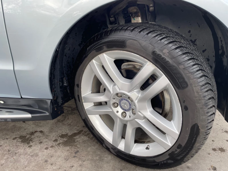 Mercedes-Benz ML 350 4matic (W166), снимка 13 - Автомобили и джипове - 52501434