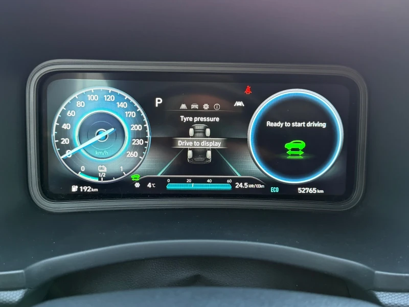 Hyundai Kona 52760km 64kWH сервизна кника, снимка 8 - Автомобили и джипове - 52663196