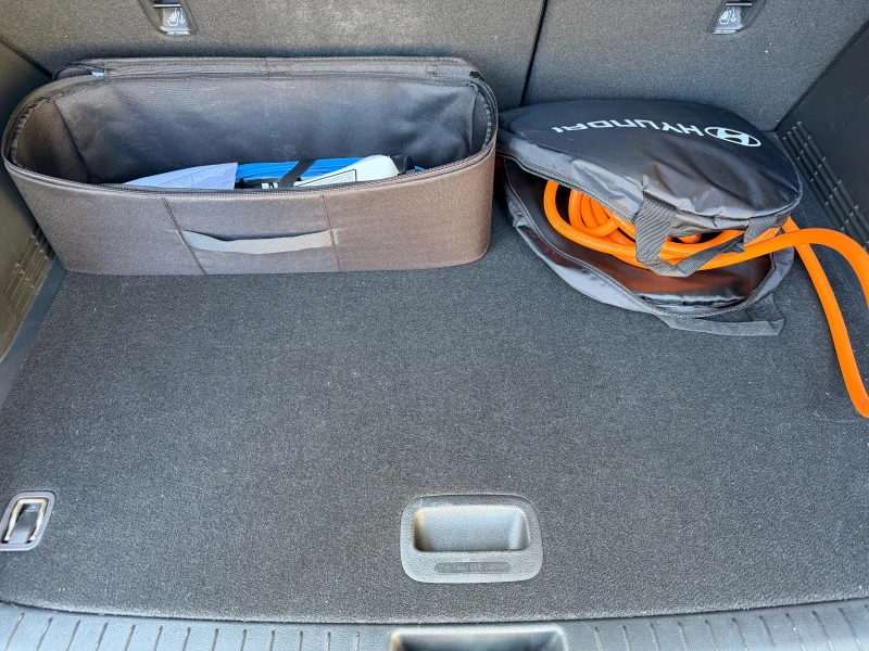 Hyundai Kona 52760km 64kWH сервизна кника, снимка 7 - Автомобили и джипове - 52663196