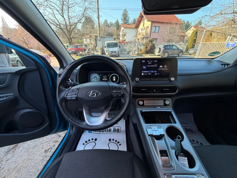 Hyundai Kona 52760km 64kWH сервизна кника, снимка 13 - Автомобили и джипове - 52663196