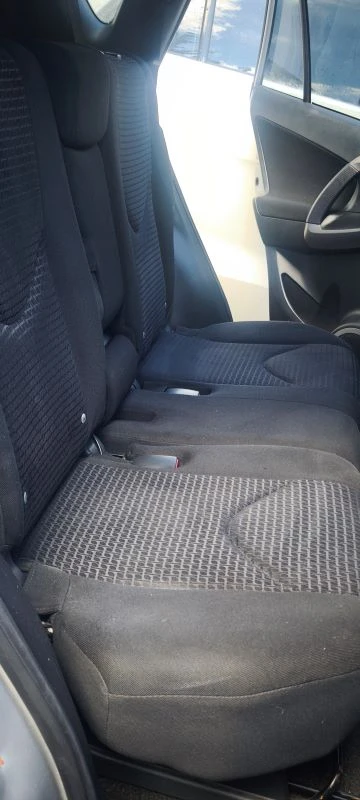 Toyota Rav4 2.2, снимка 9 - Автомобили и джипове - 55805000