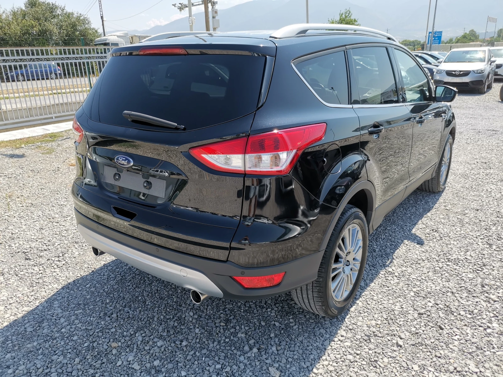 Ford Kuga 2.0d Auto 4x4 - изображение 4