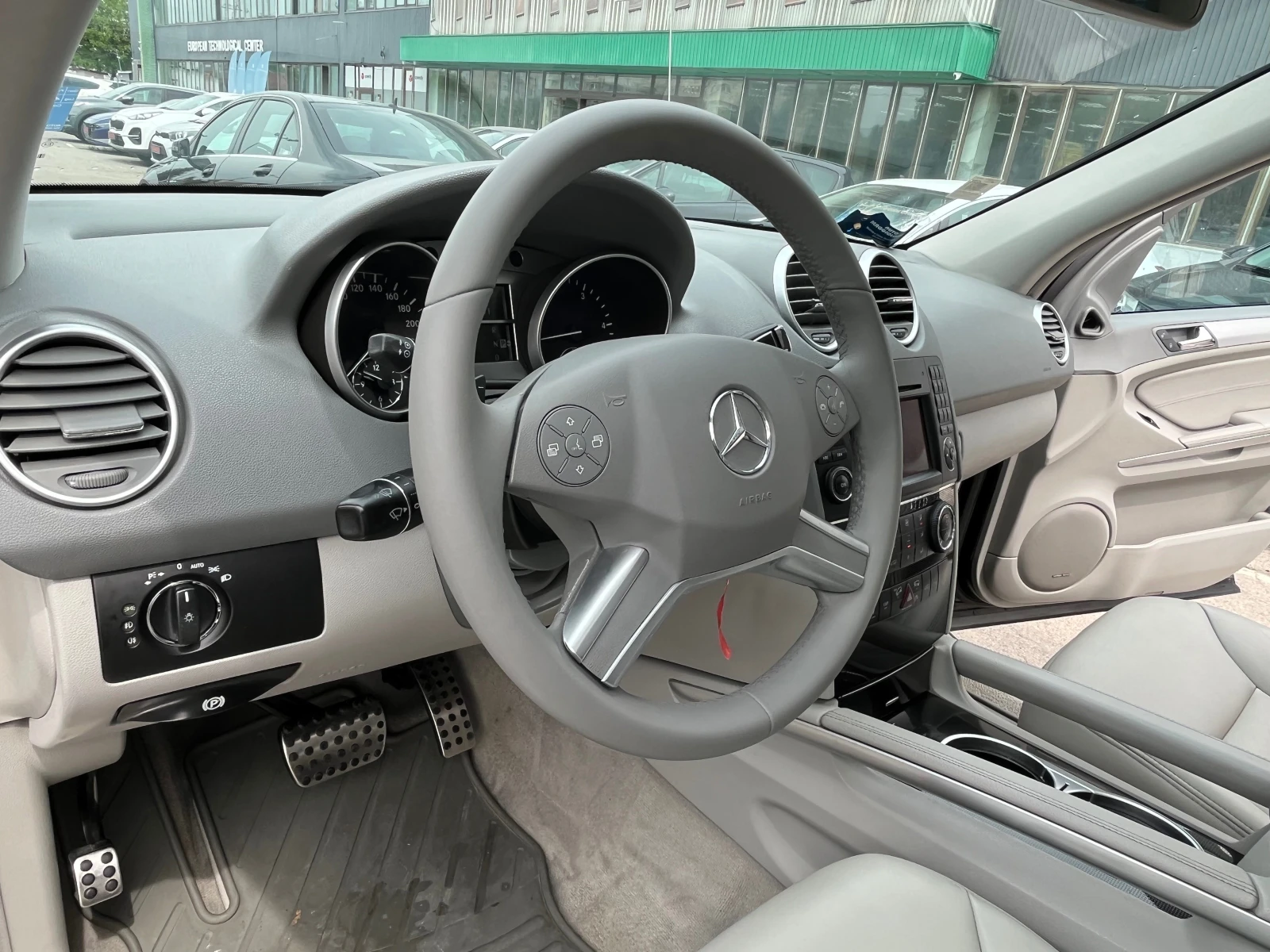 Mercedes-Benz ML 320 SPORT 100%реален пробег ТОП Състояние!!! - изображение 10
