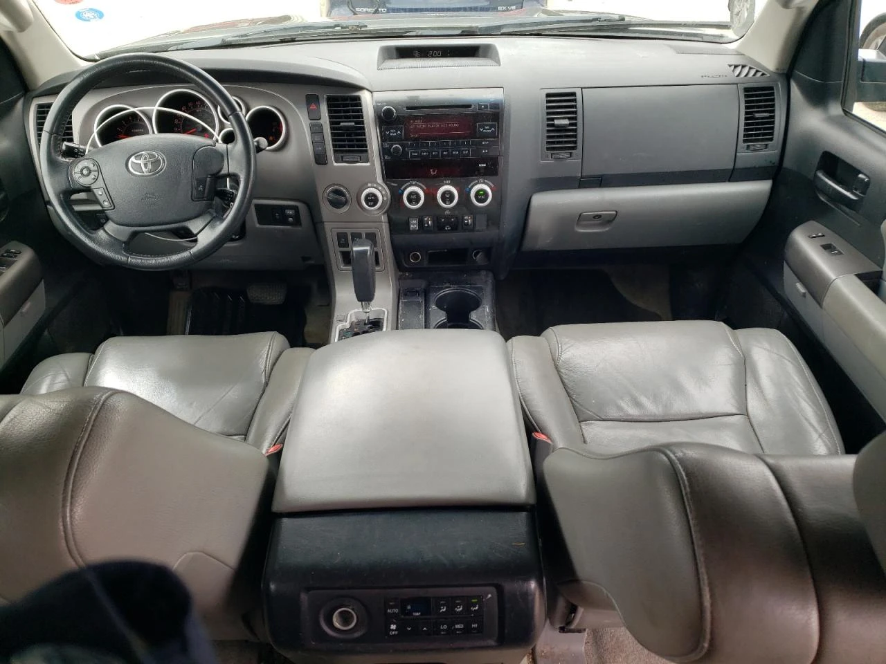 Toyota Sequoia SR5* 5.7L* 4X4* ПОДГРЕВИ* ФИКС.ЦЕНА - изображение 7