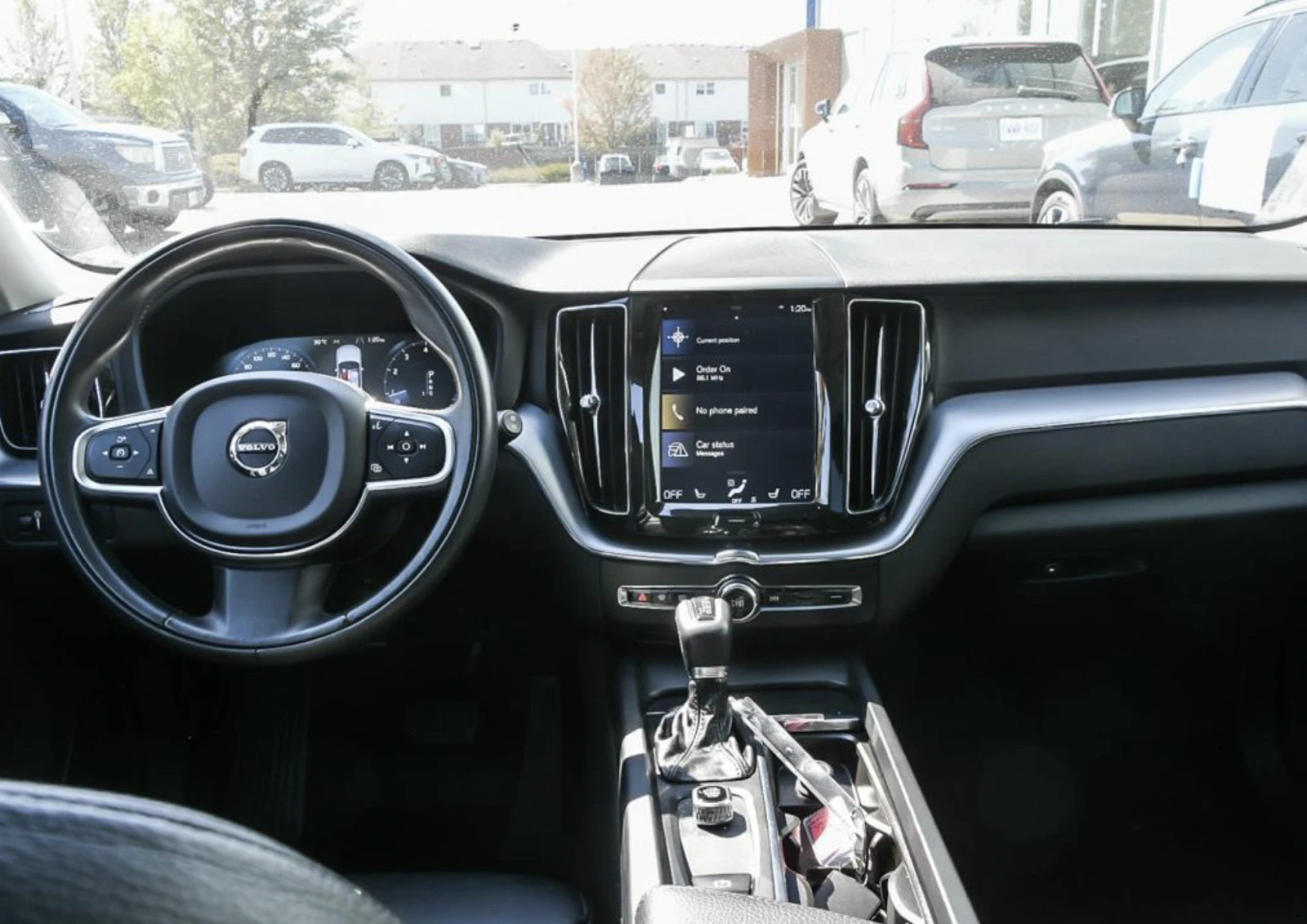 Volvo XC60 2020 Volvo XC60 Momentum Plus - изображение 6