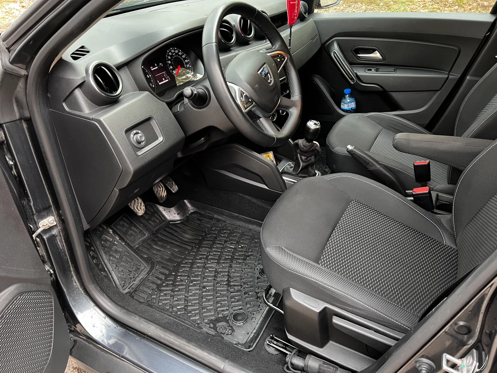 Dacia Duster 1.5DCI 4x4 - изображение 3