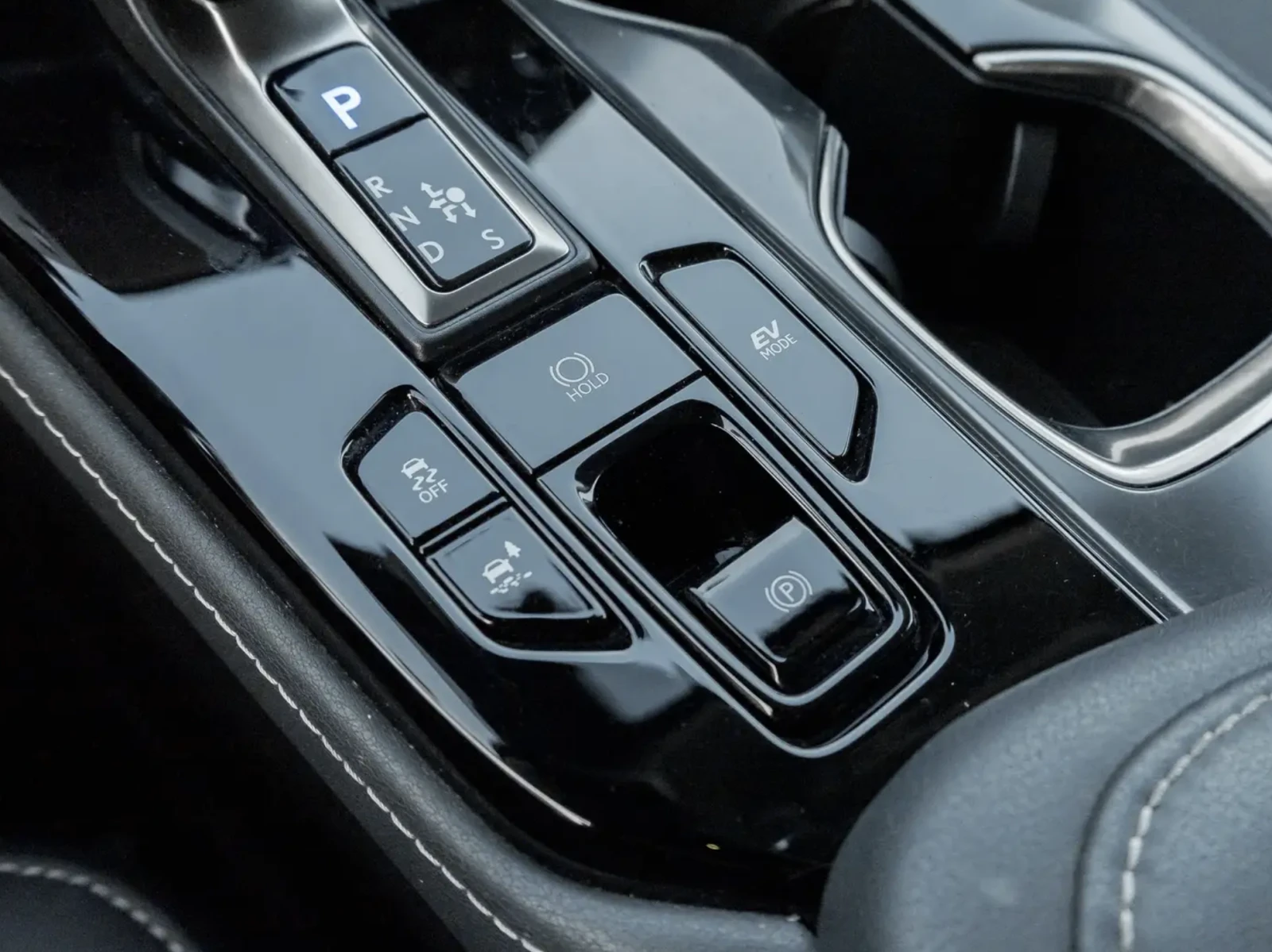 Lexus NX 350h 2022 LEXUS NX 350H - изображение 8