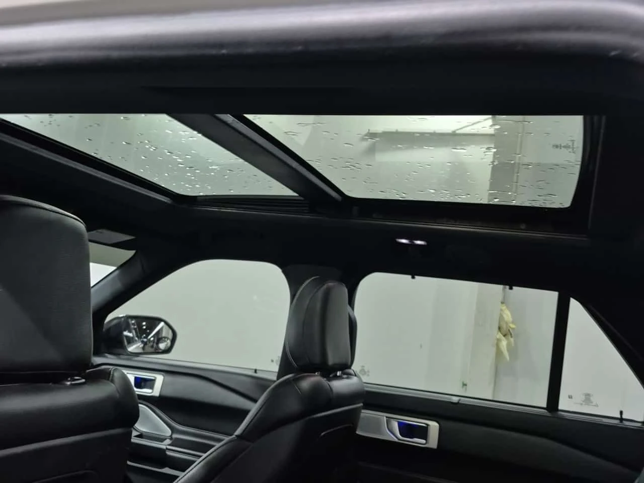 Ford Explorer * ST * CARFAX * 360 КАМЕРА * ОБДУХВАНЕ * 2 КЛЮЧА *, снимка 14 - Автомобили и джипове - 53986836