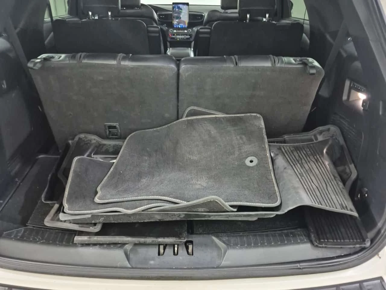 Ford Explorer * ST * CARFAX * 360 КАМЕРА * ОБДУХВАНЕ * 2 КЛЮЧА *, снимка 15 - Автомобили и джипове - 53986836