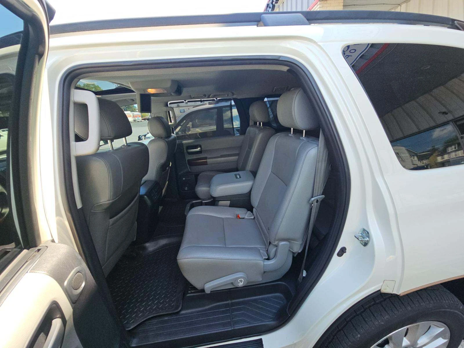 Toyota Sequoia PLATINUM | Mobile.bg � ����������� 8