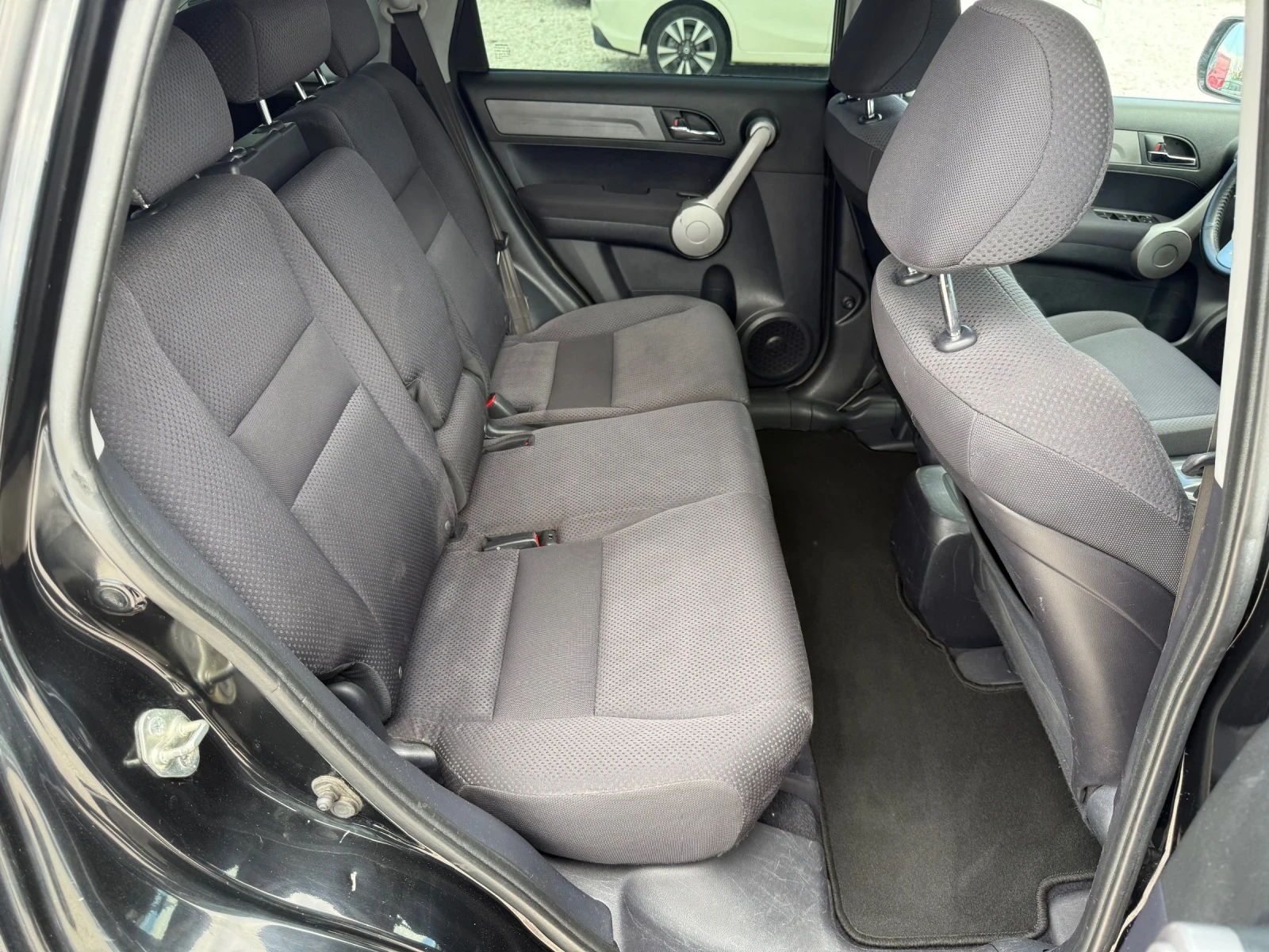 Honda Cr-v 2.0 iVTEC / AVTOMAT / NAVI / PODGREV / FULL SERVIC | Mobile.bg � ����������� 12