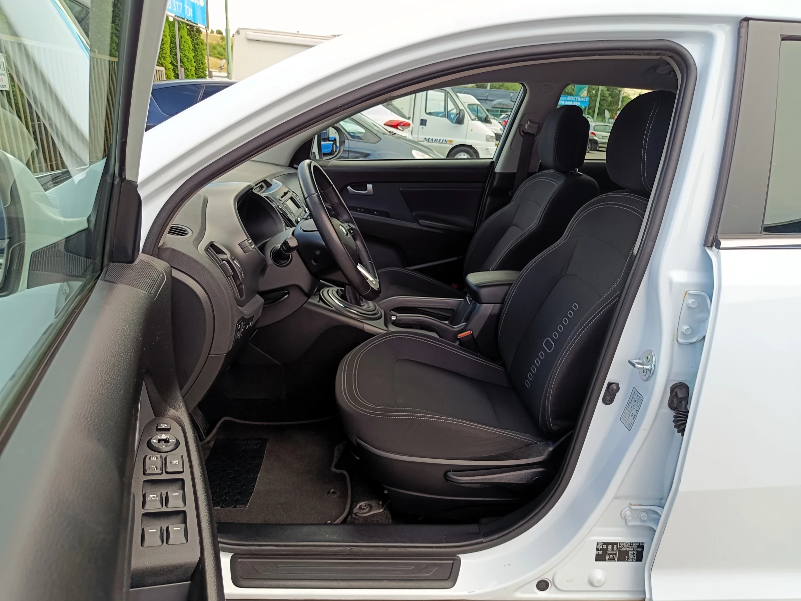 Kia Sportage 1.7 CRDi* EURO 5B* НОВ ВНОС* , снимка 9 - Автомобили и джипове - 55037769