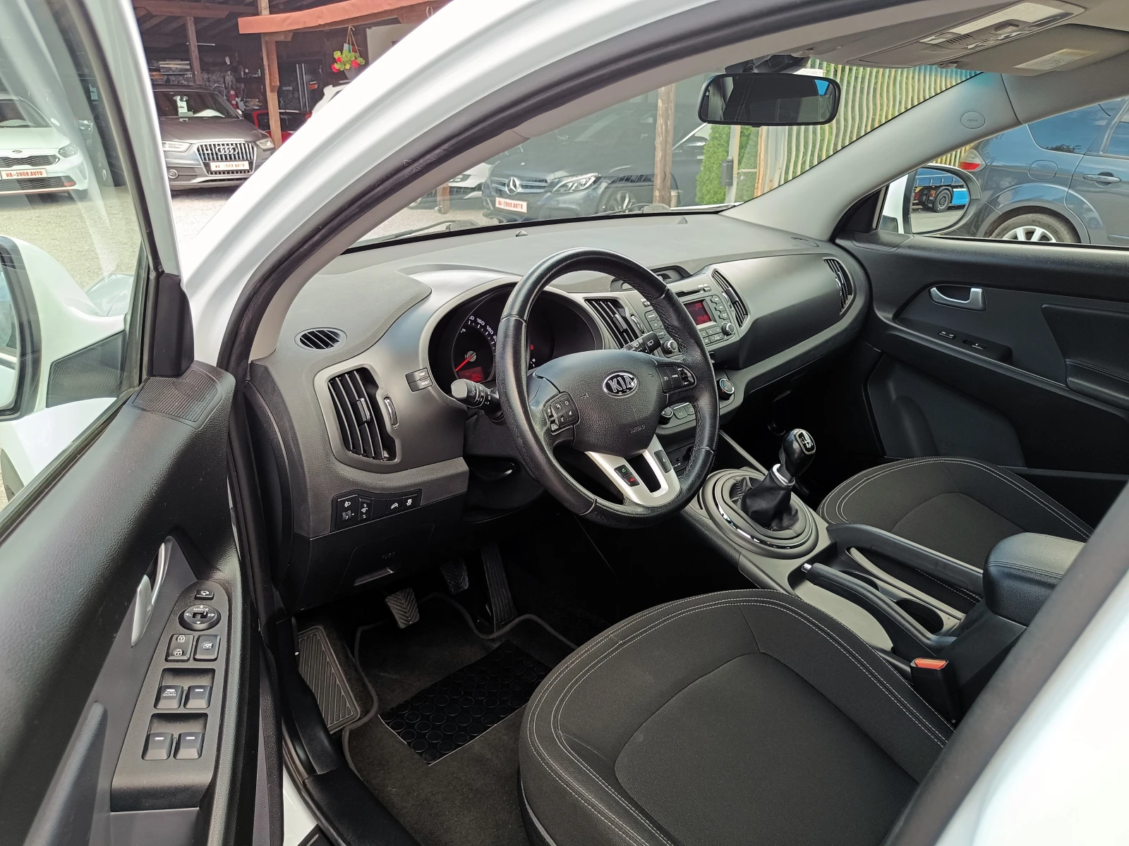 Kia Sportage 1.7 CRDi* EURO 5B* НОВ ВНОС* , снимка 8 - Автомобили и джипове - 55037769