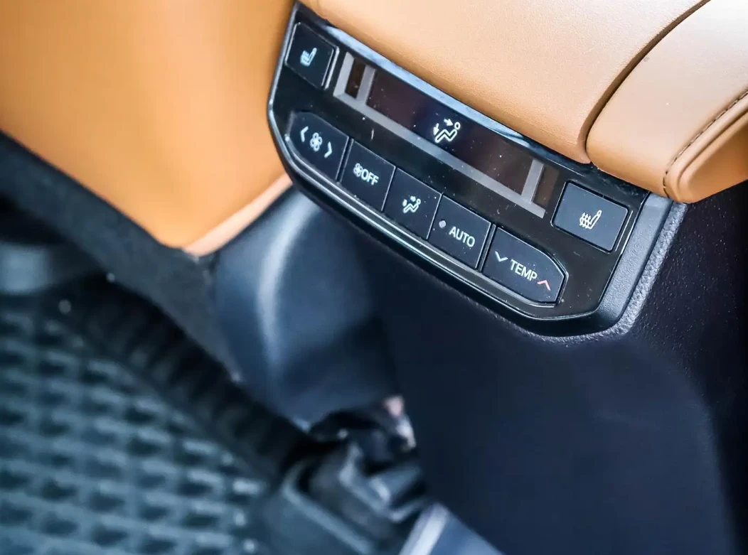 Toyota Highlander Platinum HUD JBL, снимка 15 - Автомобили и джипове - 55405315