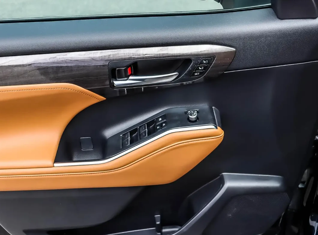 Toyota Highlander Platinum HUD JBL, снимка 4 - Автомобили и джипове - 55405315