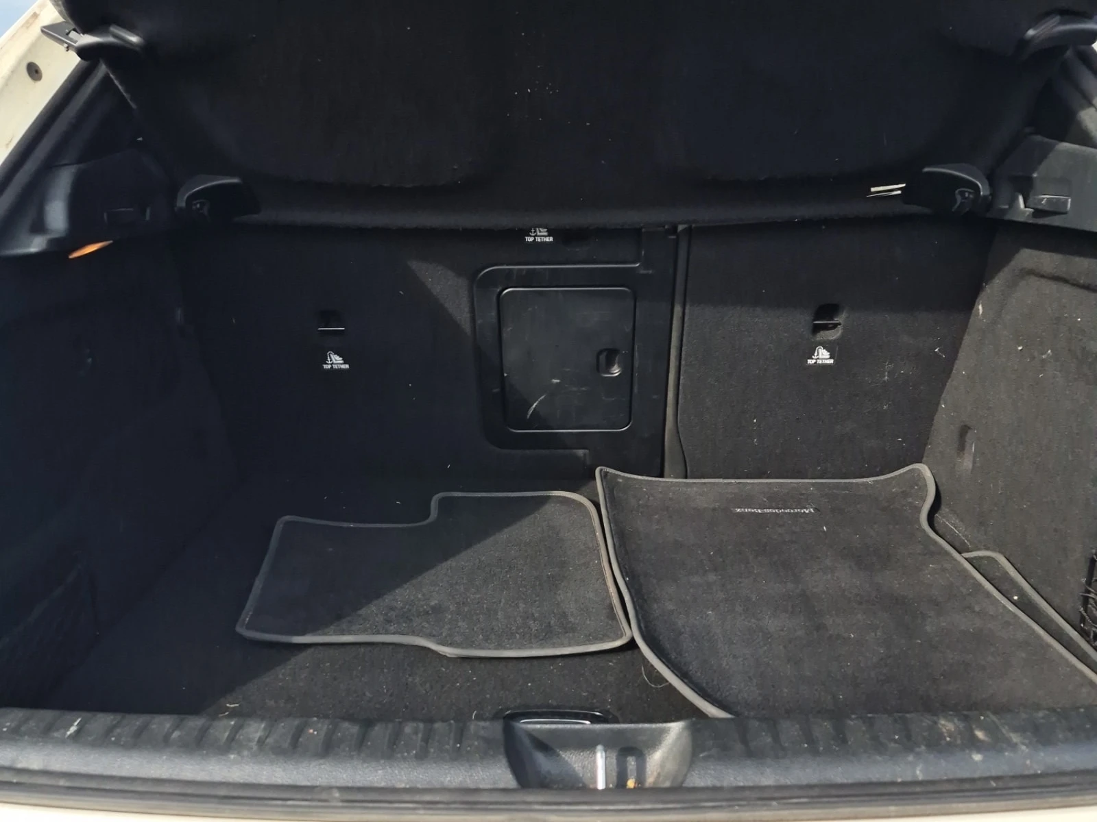 Mercedes-Benz GLA 250 CARFAX /Кожа/Нави/Подгрев/Панорама, снимка 14 - Автомобили и джипове - 55843229