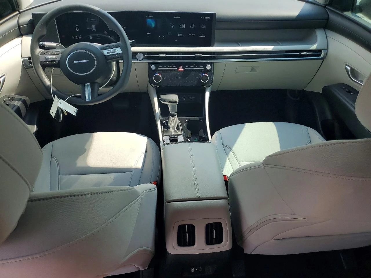 Hyundai Tucson 2.5l Sel, снимка 8 - Автомобили и джипове - 55995930