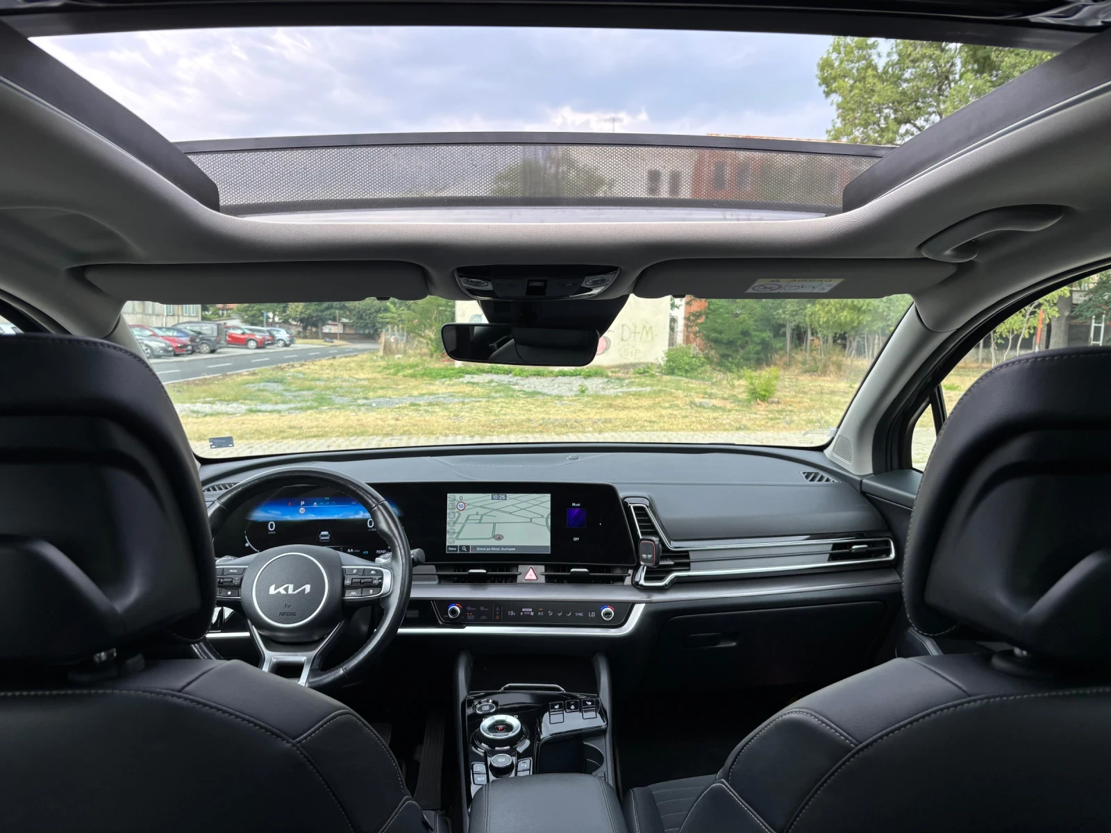 Kia Sportage, снимка 8 - Автомобили и джипове - 56140920
