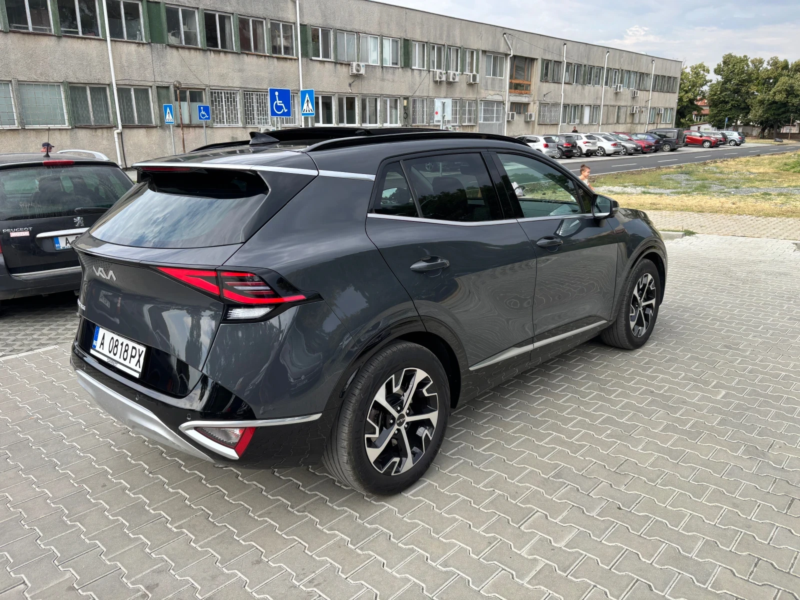 Kia Sportage, снимка 5 - Автомобили и джипове - 56140920
