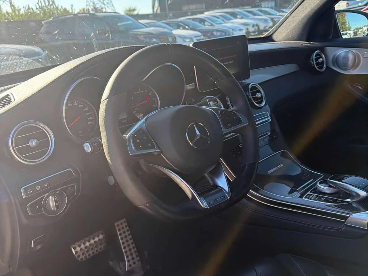 Mercedes-Benz GLC 63 AMG  S * CARFAX * ОПЦИЯ ЗА ФИНАНСИРАНЕ, снимка 5 - Автомобили и джипове - 56207960