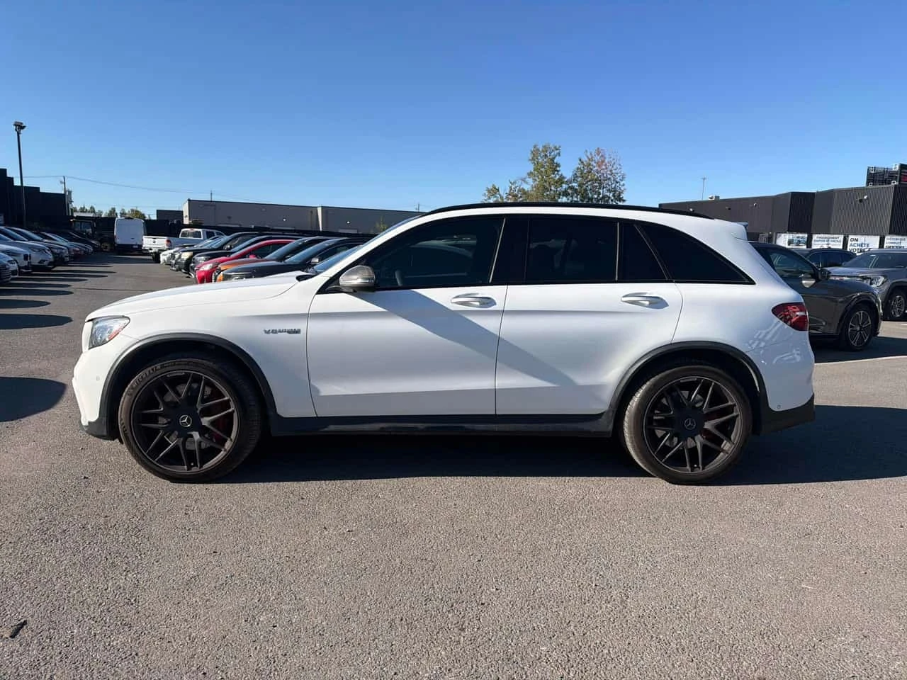 Mercedes-Benz GLC 63 AMG  S * CARFAX * ОПЦИЯ ЗА ФИНАНСИРАНЕ, снимка 2 - Автомобили и джипове - 56207960