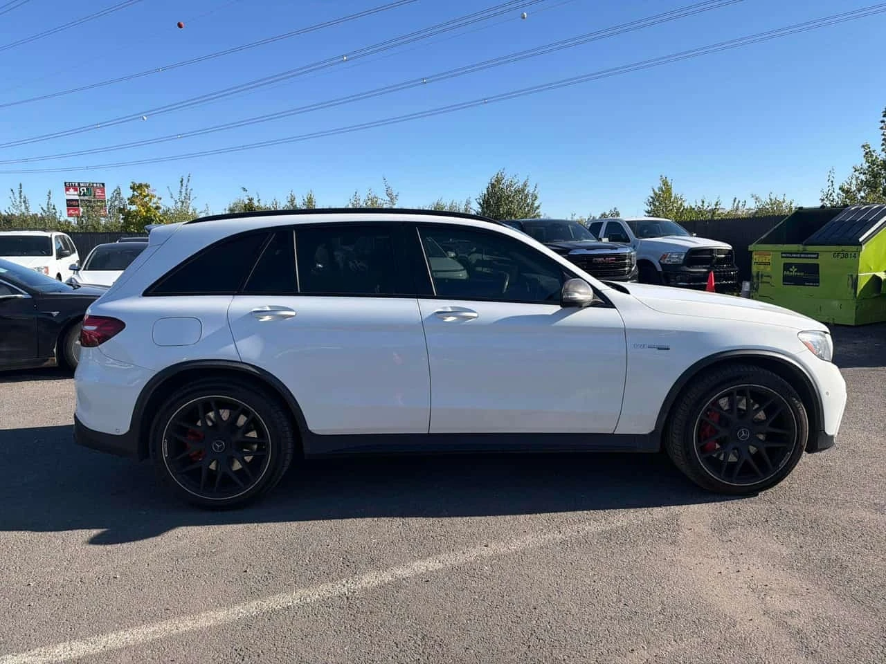 Mercedes-Benz GLC 63 AMG  S * CARFAX * ОПЦИЯ ЗА ФИНАНСИРАНЕ, снимка 3 - Автомобили и джипове - 56207960
