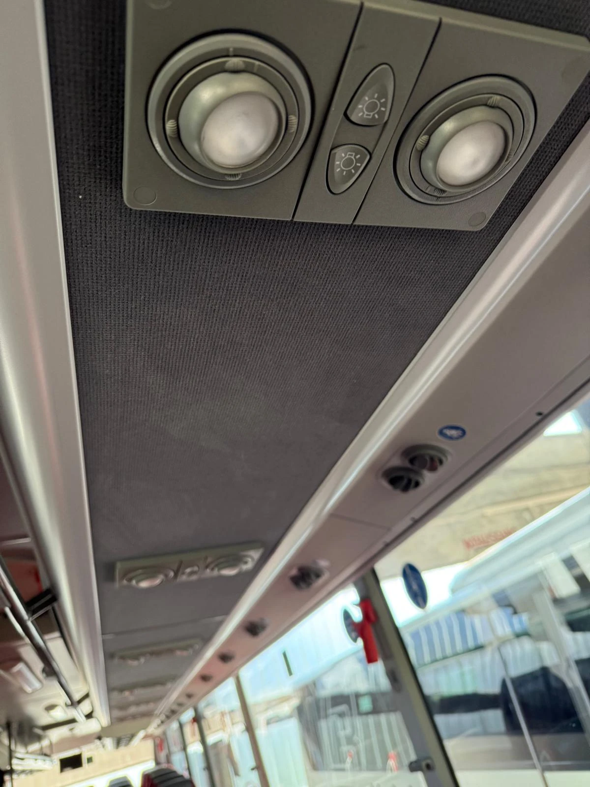 Mercedes-Benz Intouro, снимка 14 - Бусове и автобуси - 54075694