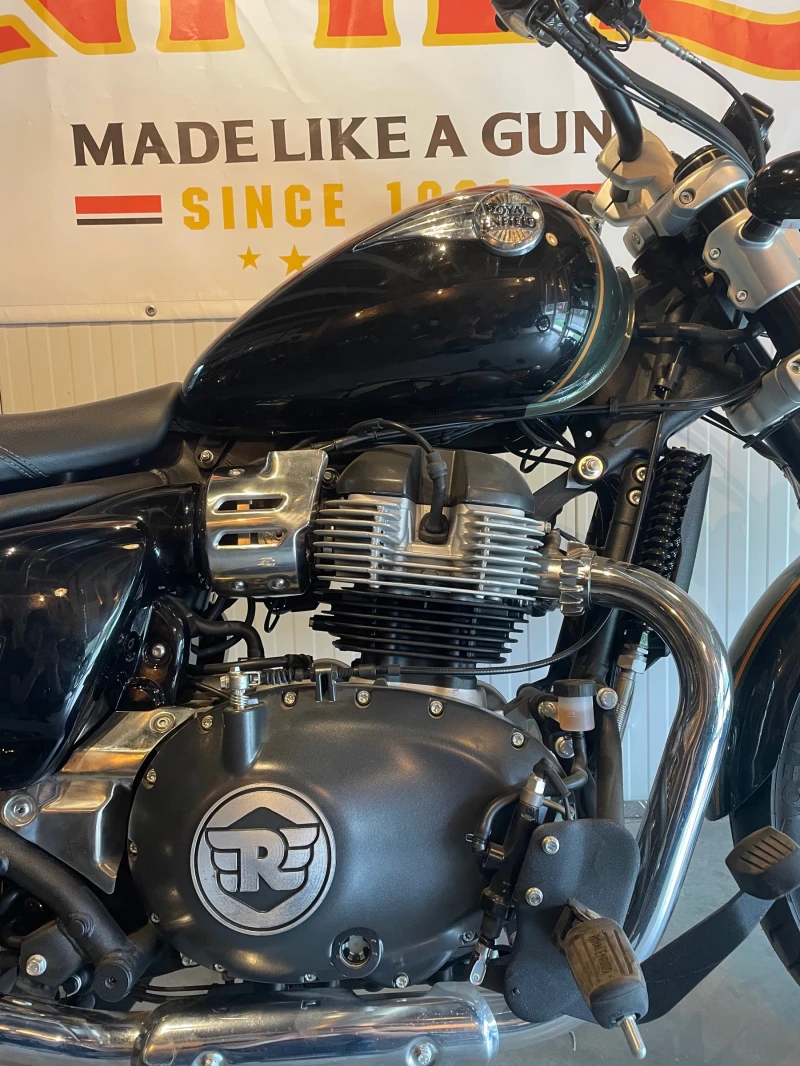 Royal Enfield Super Meteor, снимка 2 - Мотоциклети и мототехника - 51936230