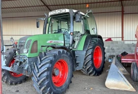 Трактор Fendt 716, снимка 3