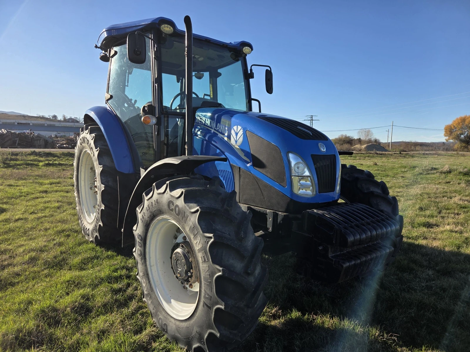 Трактор New Holland TD 5.105, снимка 1
