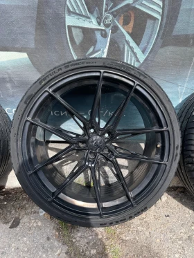 ����� �� �������� �� ���� � ������ 275/30R21 �� Audi
