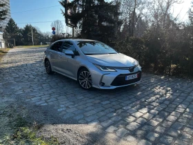 Toyota Corolla 1.8i HYBRID, снимка 1