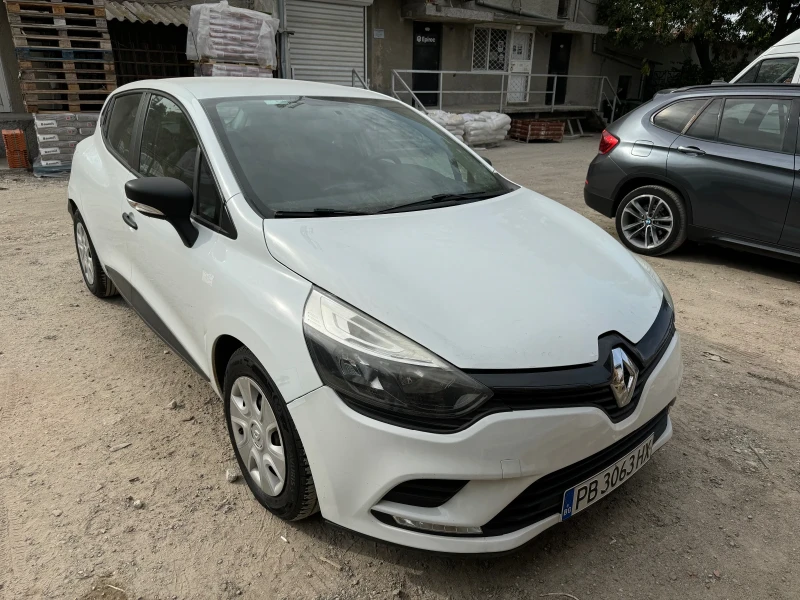 Renault Clio, снимка 10 - Автомобили и джипове - 47307674