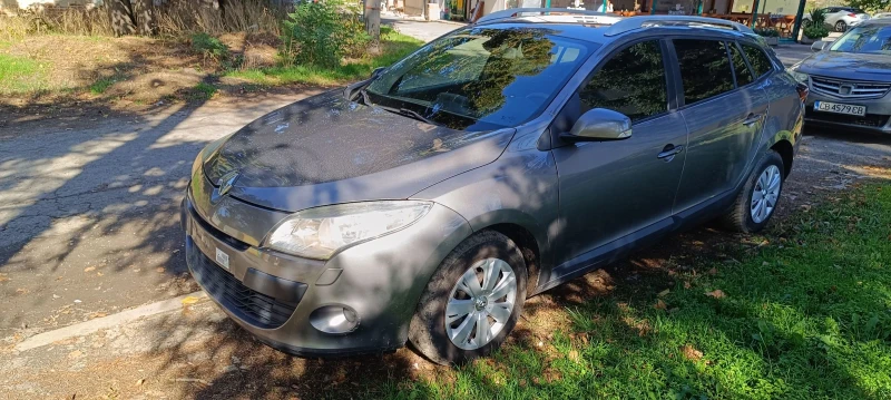 Renault Megane 1.5DCI Avtomat, снимка 2 - Автомобили и джипове - 47579570