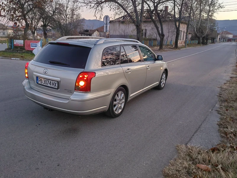 Toyota Avensis 2.0/D4d, снимка 5 - Автомобили и джипове - 48116765