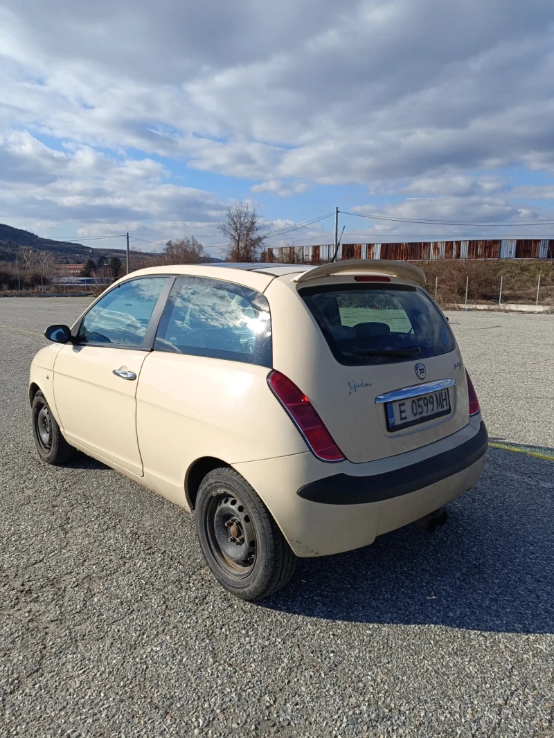 Lancia Ypsilon 1.3 , снимка 6 - Автомобили и джипове - 49330153