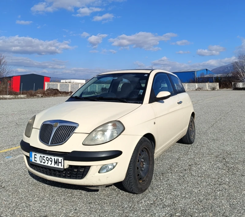 Lancia Ypsilon 1.3 , снимка 1 - Автомобили и джипове - 49330153