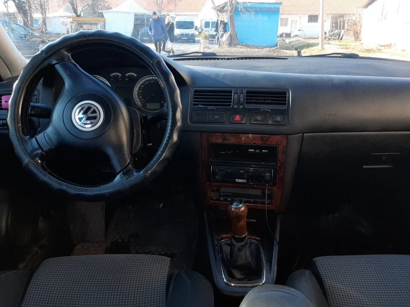 VW Bora, снимка 5 - Автомобили и джипове - 48848631