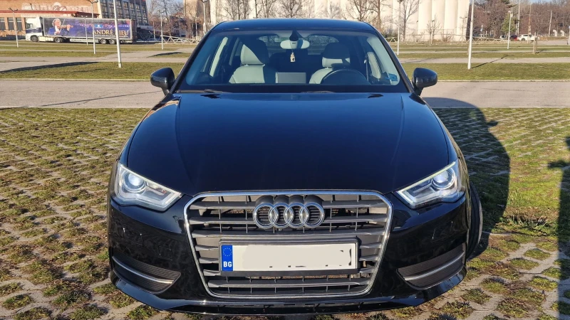 Audi A3 1.6 TDI Sportback Bi-Xenon NAVI, снимка 2 - Автомобили и джипове - 49425265